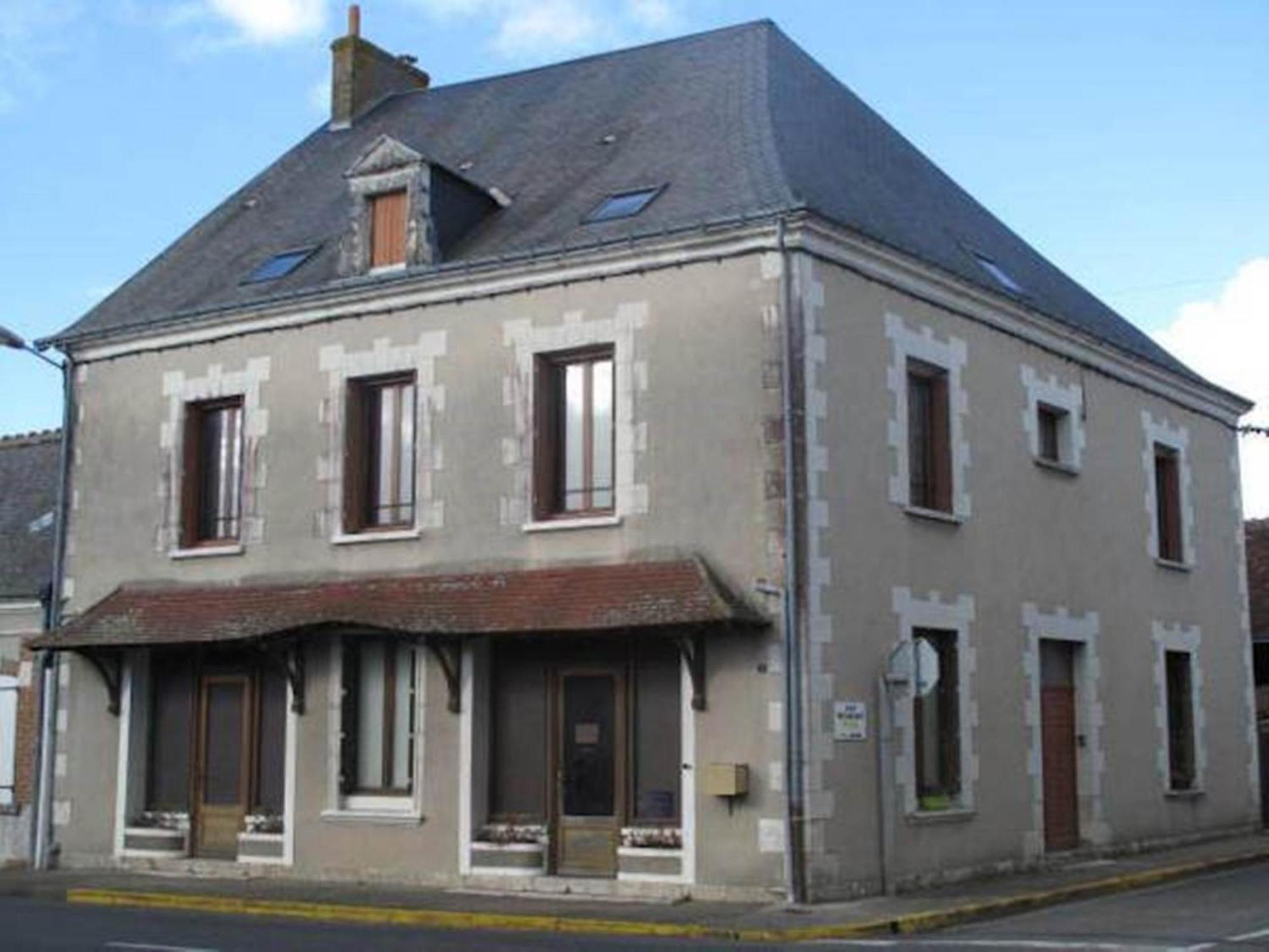 L'Eclipse Saint-Nicolas-des-Motets Exterior foto